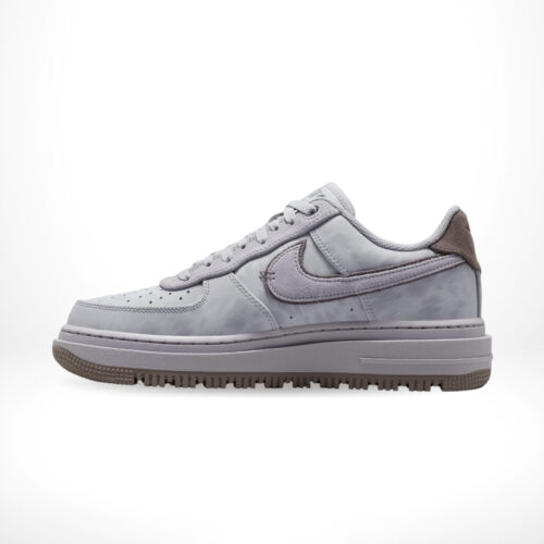 Medial side view of the Air Force 1