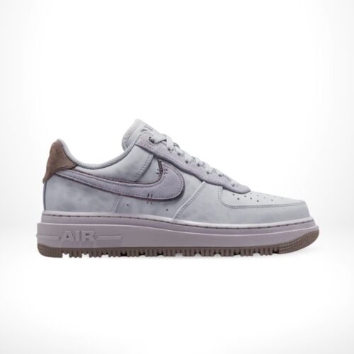 Side view of the Air Force 1