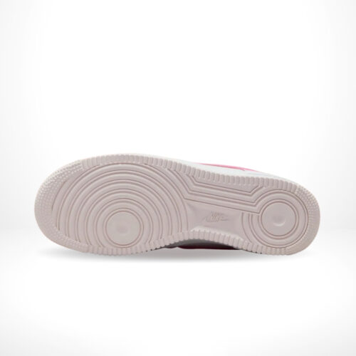 Bottom view of the Air Force 1