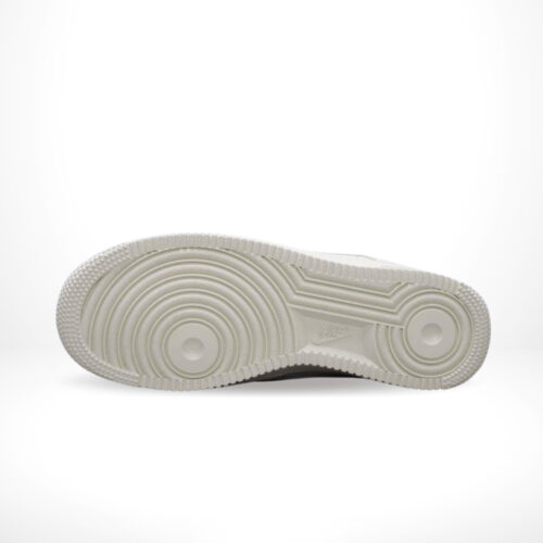 Bottom view of the Air Force 1