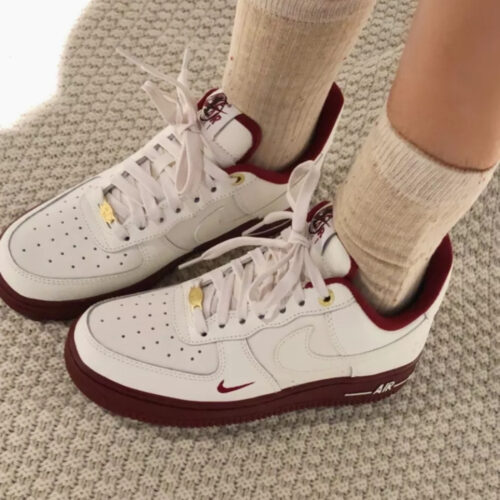 On-foot of the Air Force 1