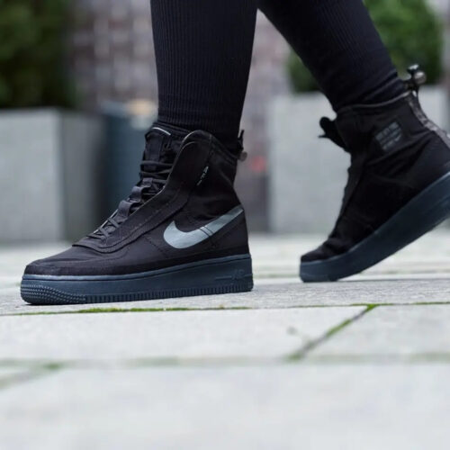 On-foot of the Air Force 1