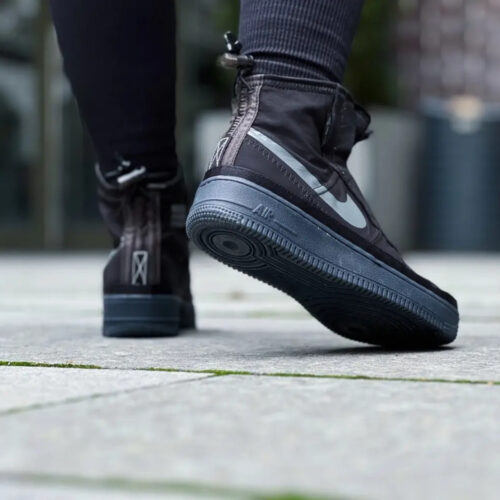 On-foot of the Air Force 1
