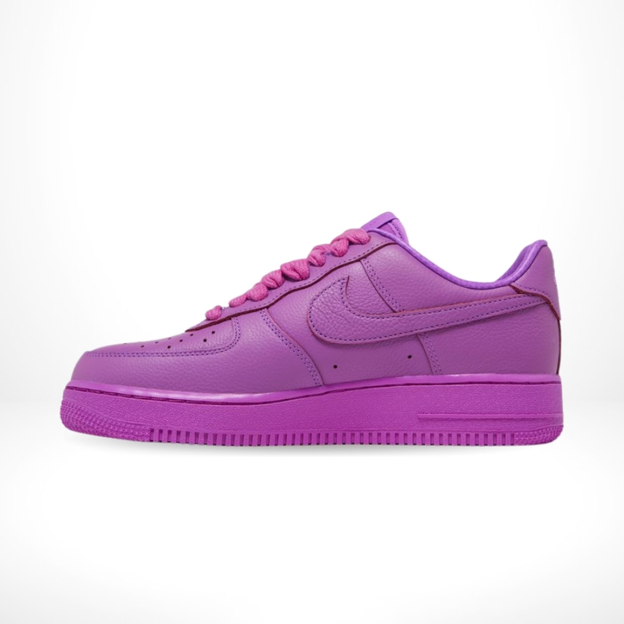 Medial side view of the Air Force 1