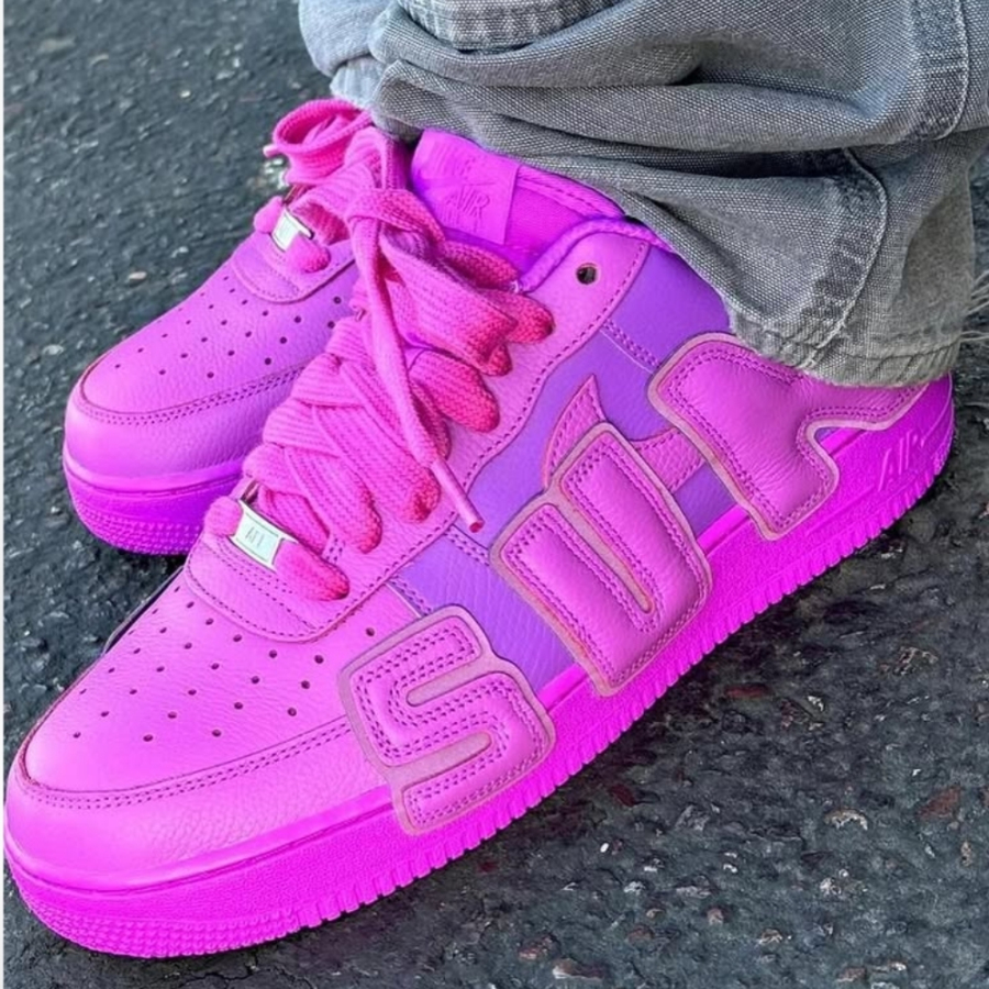 On-foot of the Air Force 1