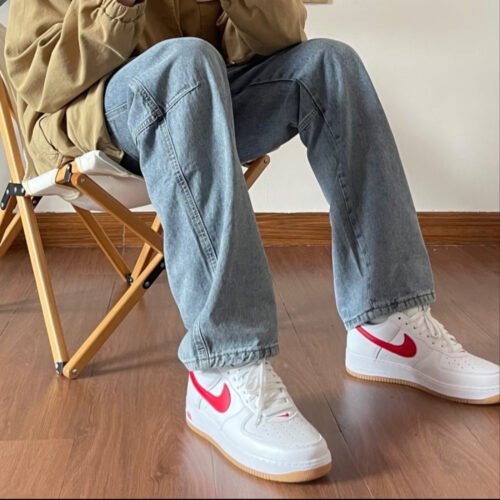 On-foot of the Air Force 1