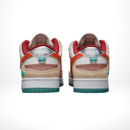 Rear view of the Air Nike Dunk Low