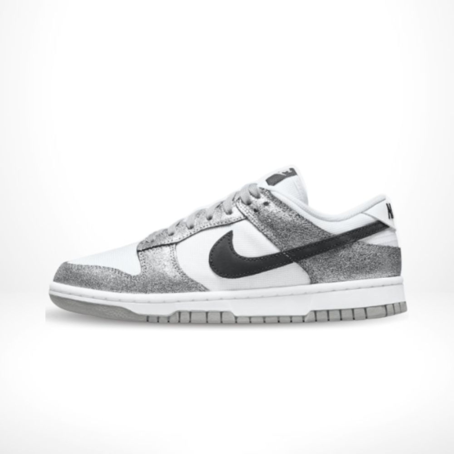 Medial side view of the Air Nike Dunk Low
