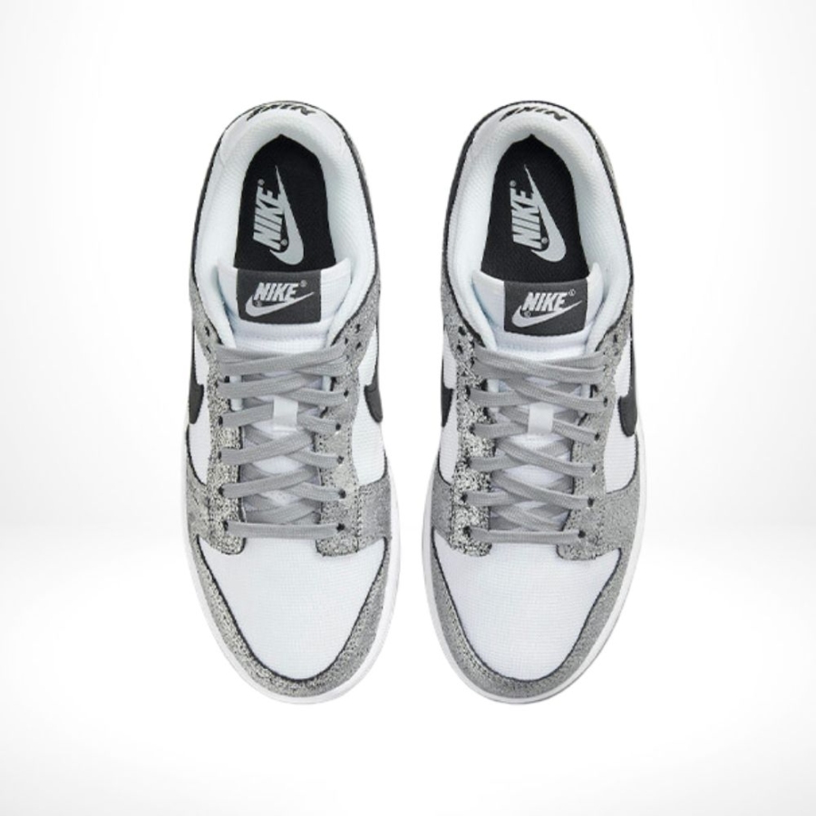 Top-down view of the Air Nike Dunk Low