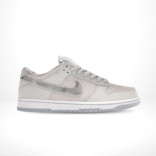 Side view of the Nike Dunk Low