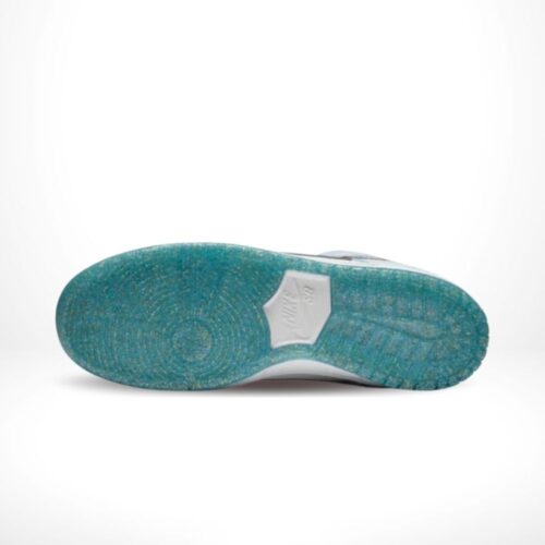 Bottom view of the Air Nike Dunk Low
