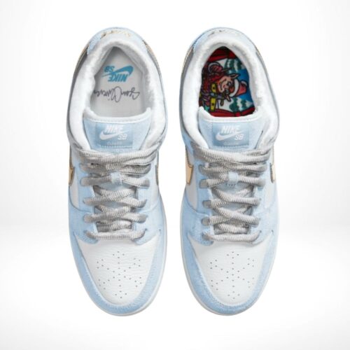 Top-down view of the Air Nike Dunk Low