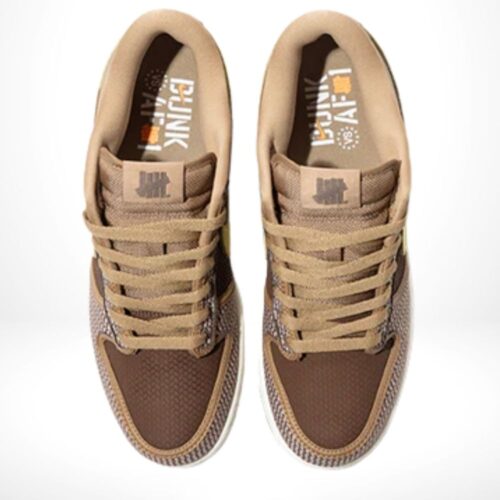 Top-down view of the Air Nike Dunk Low