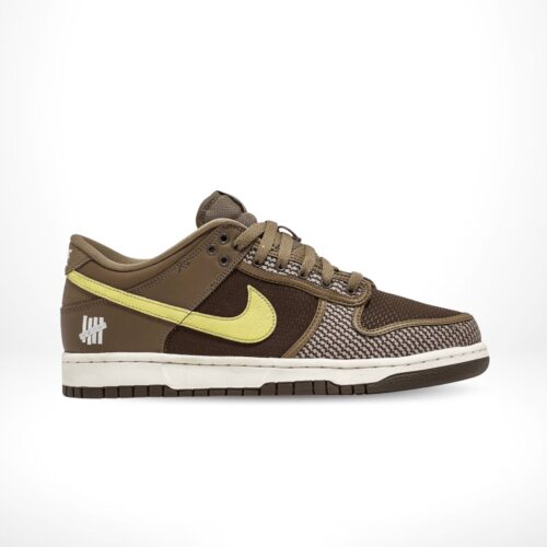 Side view of the Nike Dunk Low