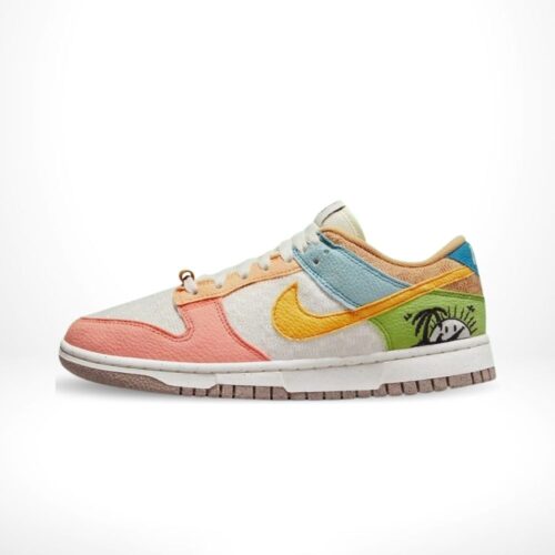 Medial side view of the Air Nike Dunk Low