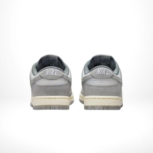 Rear view of the Air Nike Dunk Low