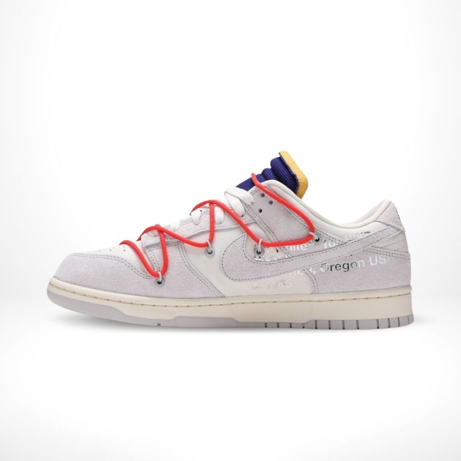 Medial side view of the Air Nike Dunk Low