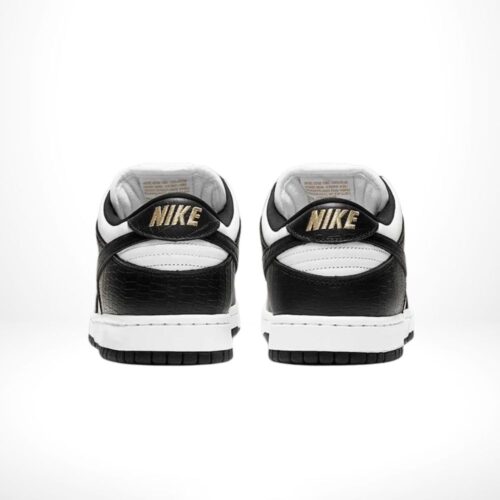 Rear view of the Air Nike Dunk Low