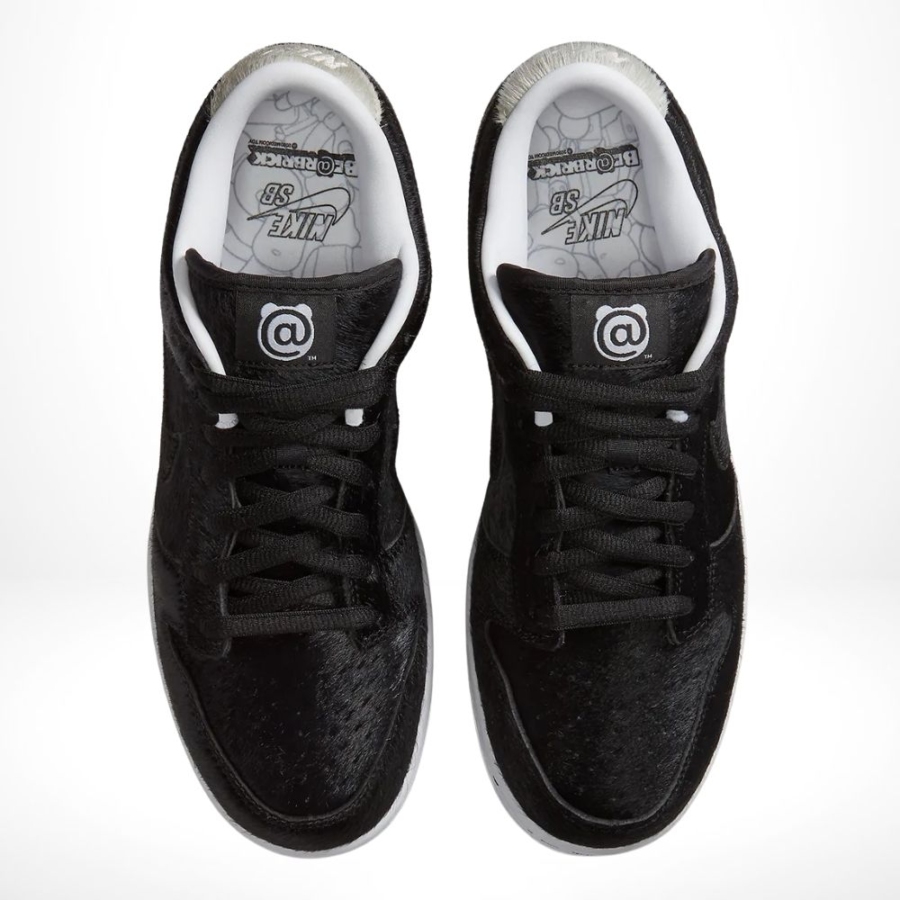 Top-down view of the Nike SB Dunk Low