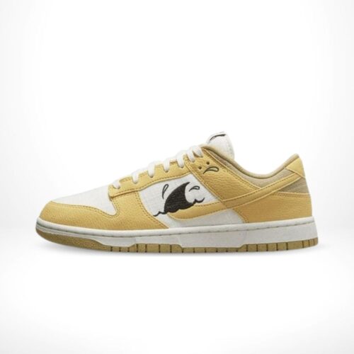 Medial side view of the Air Nike Dunk Low