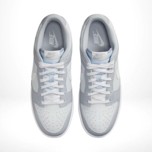 Top-down view of the Air Nike Dunk Low
