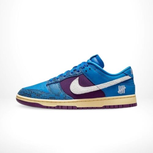 Medial side view of the Air Nike Dunk Low