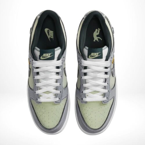 Top-down view of the Air Nike Dunk Low
