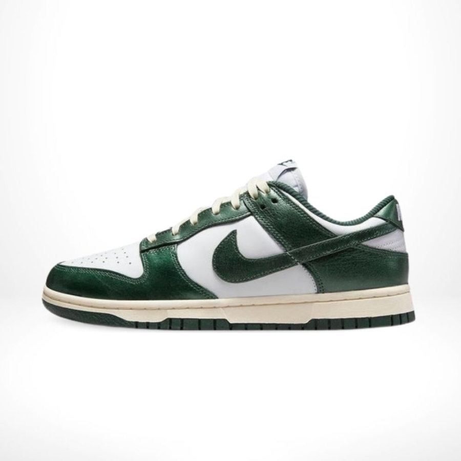 Medial side view of the Air Nike Dunk Low