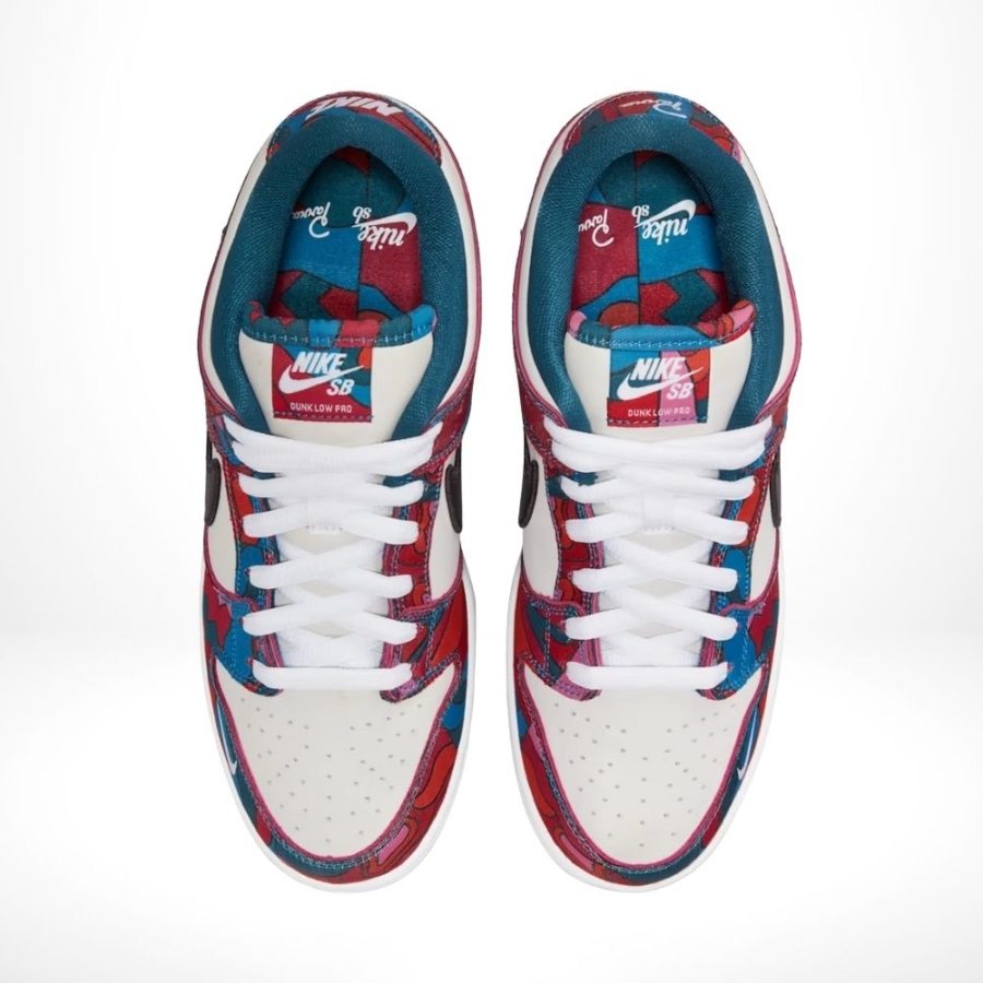 Top-down view of the Nike SB Dunk Low