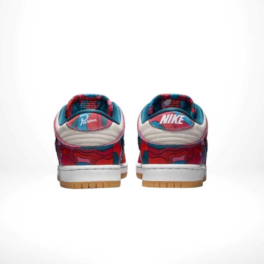 Rear view of the Nike SB Dunk Low