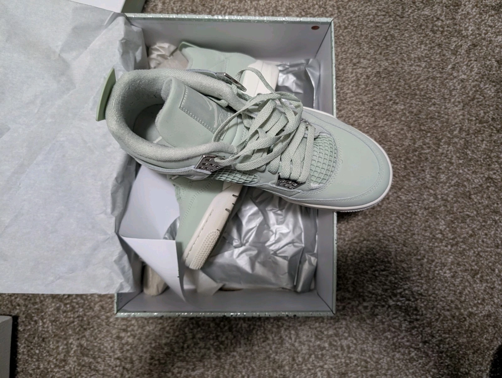 NIKE AIR JORDAN 4 ABUNDANCE SEAFOAM SAIL METALLIC SILVER HV0823 003 photo review