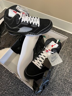 NIKE AIR JORDAN 5 REIMAGINED BLACK WHITE METALLIC SILVER FIRE RED HF3975 001 photo review