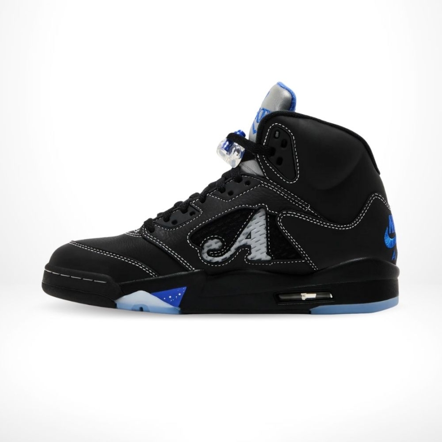 Medial side view of the Air Jordan 5