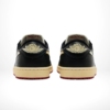 Rear view of the Air Jordan 1