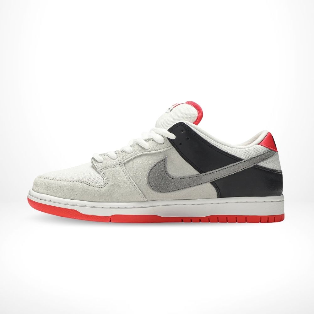 Medial side view of the Nike Dunk Low